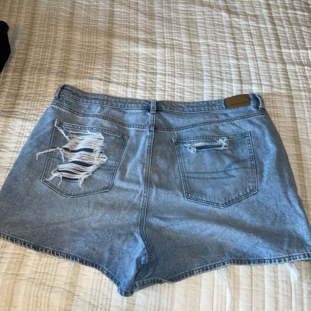 American eagle ripped denim shorts - Picture 2 of 2